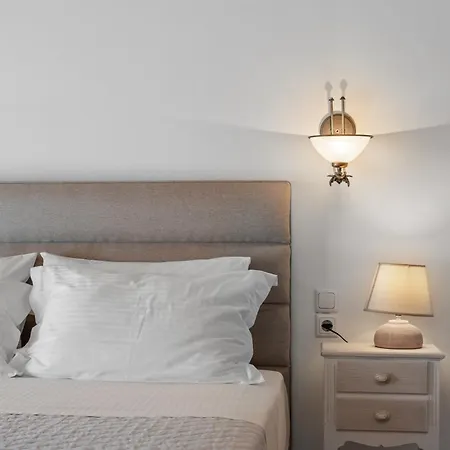 Myrtillo I Luxury Traditional House