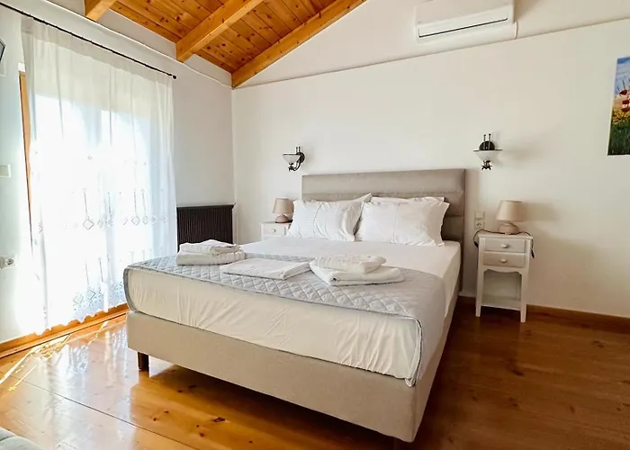 Myrtillo I Luxury Traditional House *