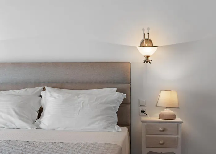 Myrtillo I Luxury Traditional House