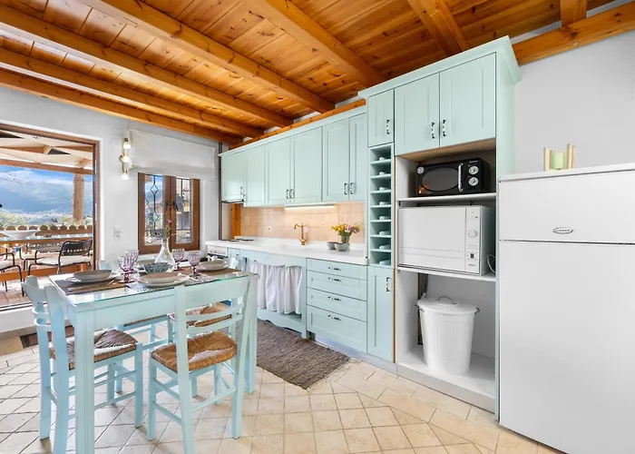 Myrtillo I Luxury Traditional House *